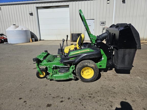 2017 John Deere Z930R Equipment Image0