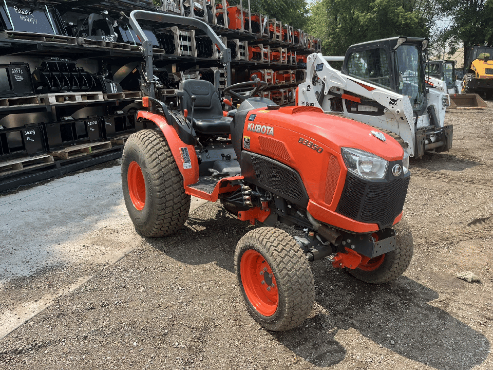 Image of Kubota B3350 Primary image