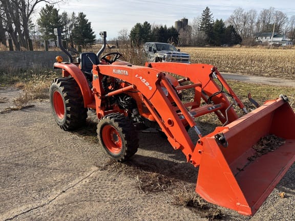 2017 Kubota L3800 Equipment Image0
