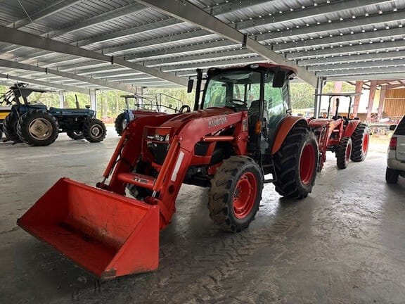2017 Kubota M5-111 Equipment Image0
