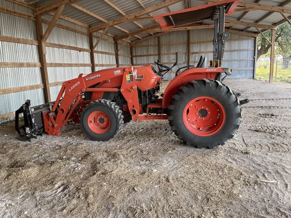 2017 Kubota MX4800 Equipment Image0