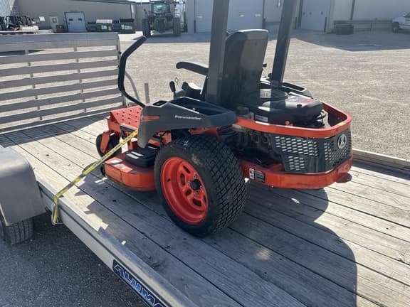 Image of Kubota Z122E equipment image 4