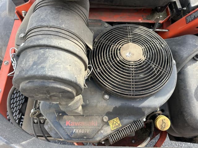 Image of Kubota Z726X equipment image 4