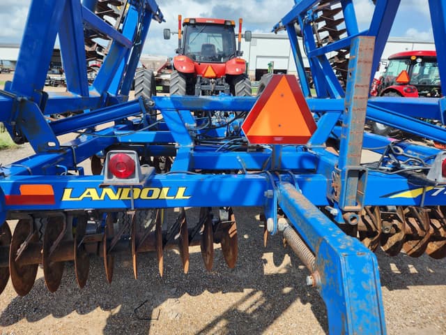 Image of Landoll 7431 equipment image 3