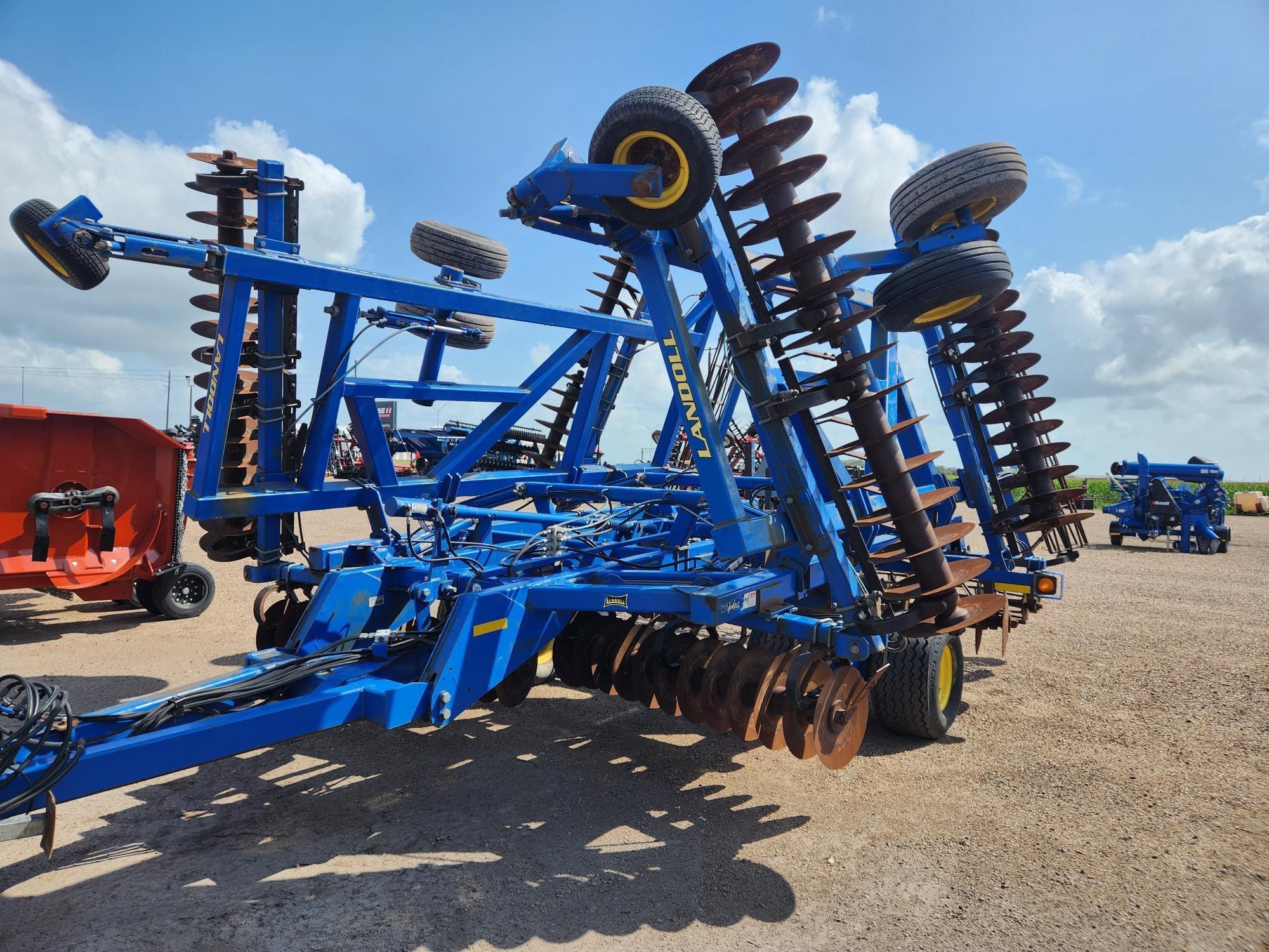 2017 Landoll 7431 Equipment Image0