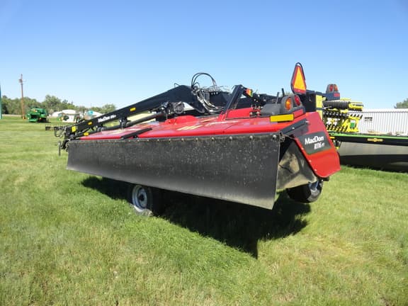 Image of MacDon R116 equipment image 3