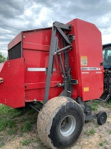 Image of Massey Ferguson Hesston 2956 Primary image