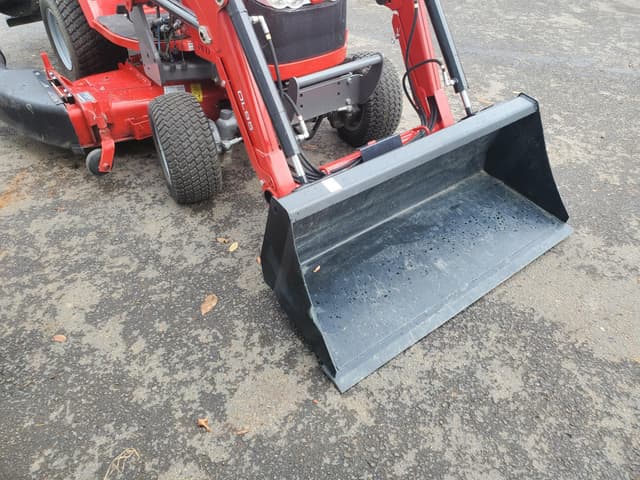Image of Massey Ferguson GC1705 equipment image 4
