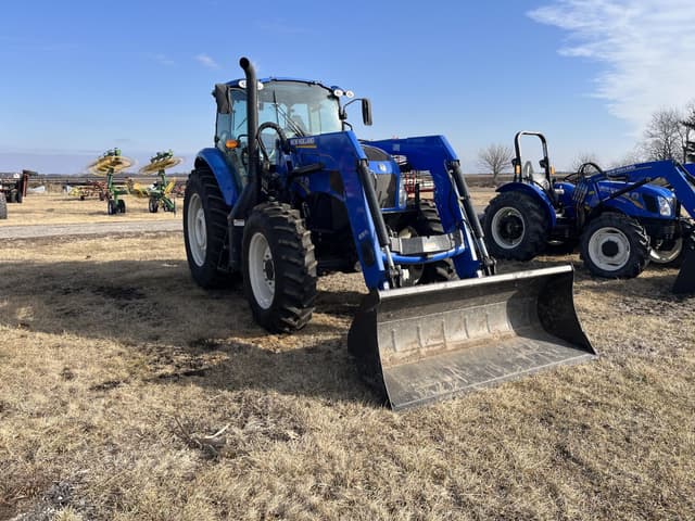 Image of New Holland TS6.120 equipment image 2