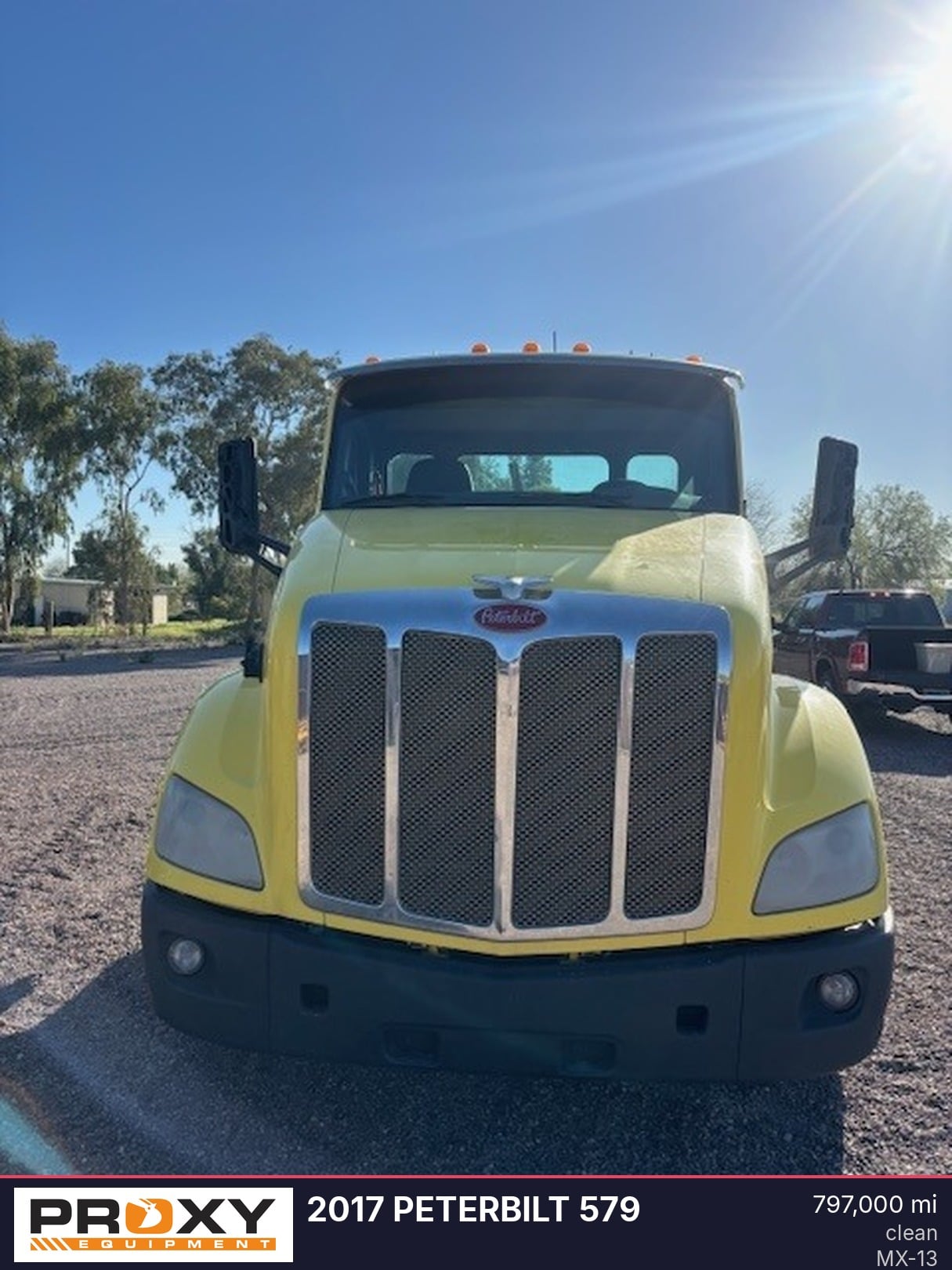 2017 Peterbilt 579 Equipment Image0