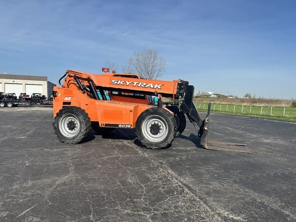 Image of Skytrak 6036 equipment image 3