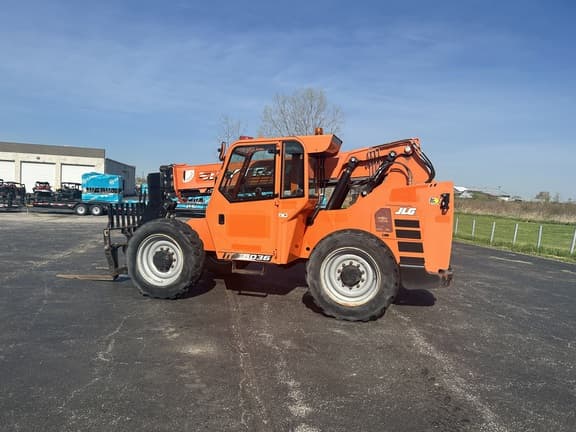 Image of Skytrak 6036 equipment image 1