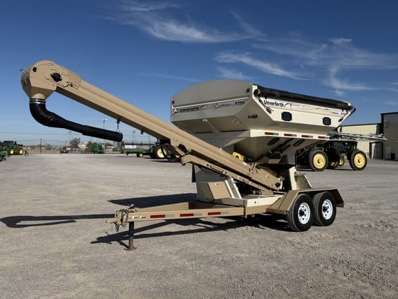 2017 Unverferth 2755 Equipment Image0