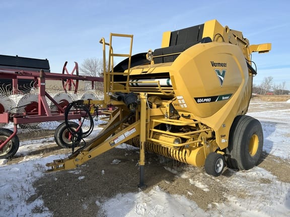 2017 Vermeer 604 Pro Equipment Image0