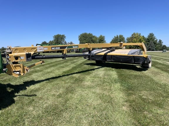 2017 Vermeer MC4500 Equipment Image0