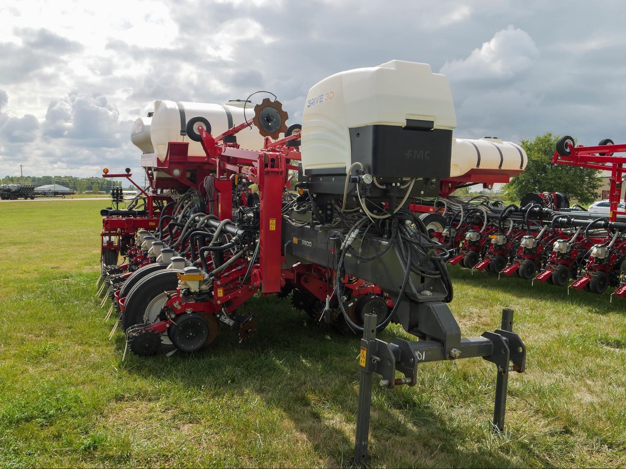 2017 AGCO White 9816VE Equipment Image0