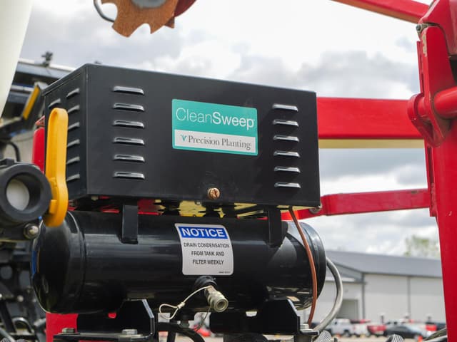 Image of AGCO White 9816VE equipment image 4