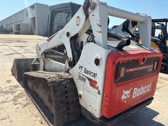 Image of Bobcat T650 equipment image 3