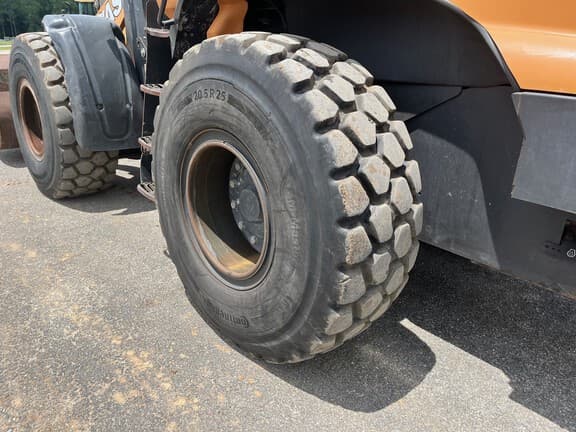 Image of Case 621G equipment image 4