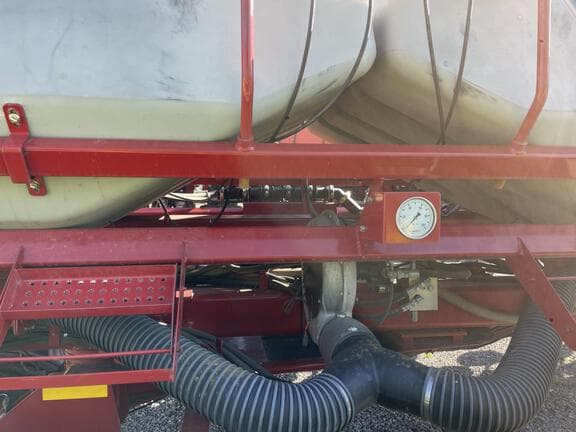 Image of Case IH 1245 equipment image 3