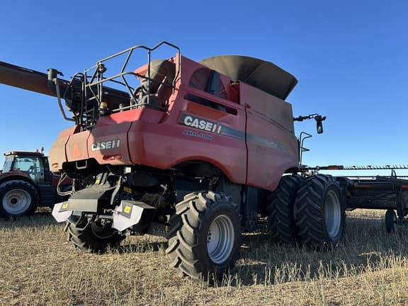 Image of Case IH 8240 equipment image 1