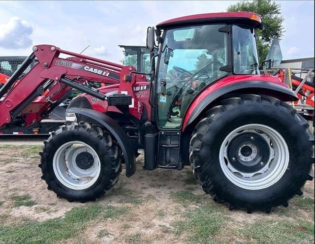 Image of Case IH Farmall 105C equipment image 2