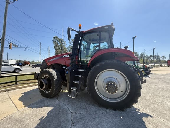 2018 Case IH Magnum 310 Equipment Image0