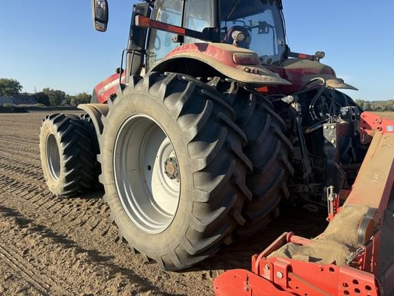Image of Case IH Magnum 380 equipment image 2