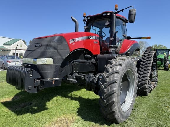 Image of Case IH Magnum 380 RowTrac equipment image 4