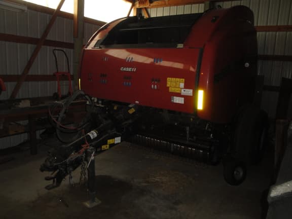 Image of Case IH RB565 equipment image 1