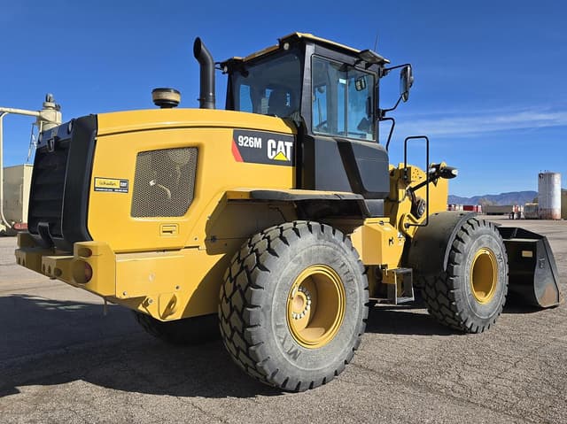 Image of Caterpillar 926M equipment image 2