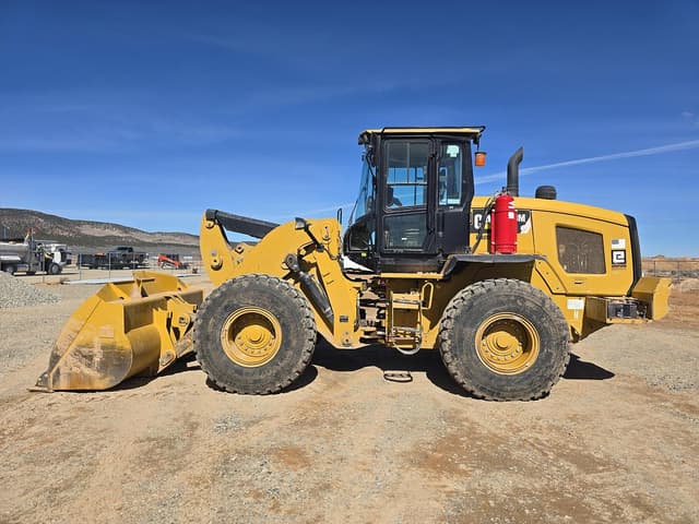 Image of Caterpillar 938M equipment image 1