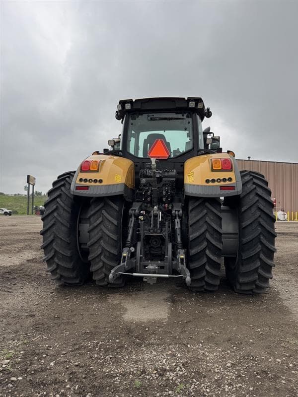 Image of Challenger 1042 equipment image 4