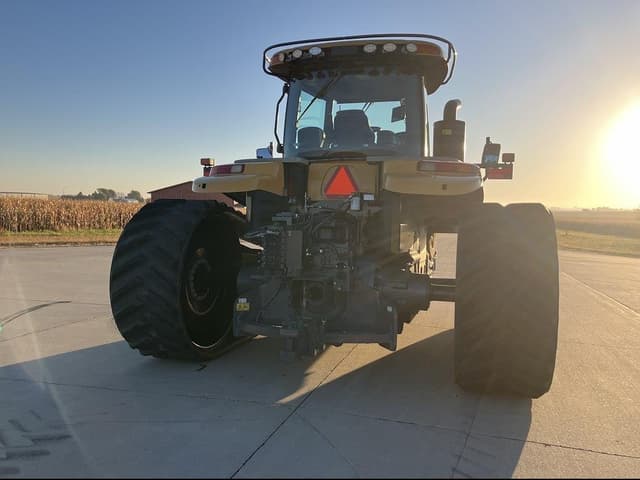 Image of Challenger MT865E equipment image 2