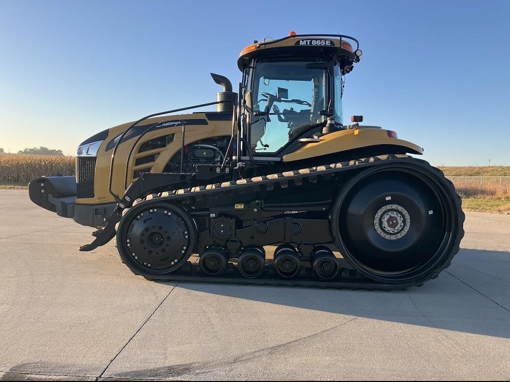2018 Challenger MT865E Equipment Image0