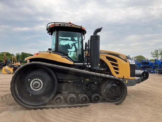 Image of Challenger MT865E equipment image 2