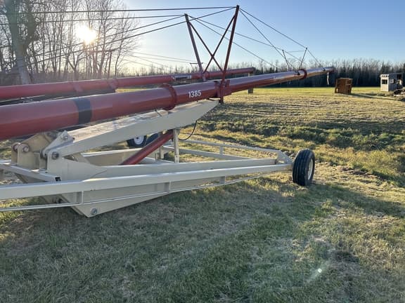 Image of Farm King 1385 equipment image 3