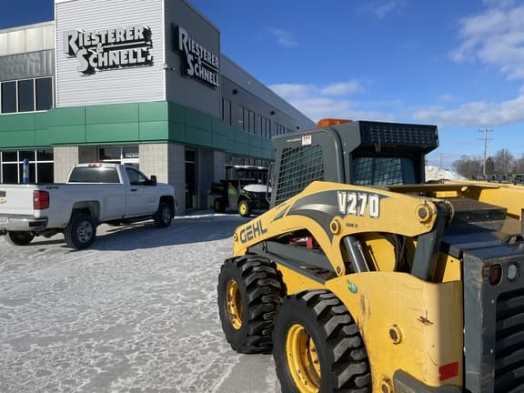 Image of Gehl V270 equipment image 2