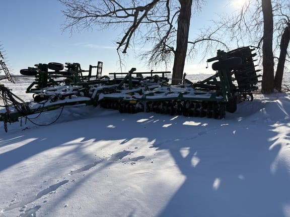 2018 Great Plains 4000TM Equipment Image0