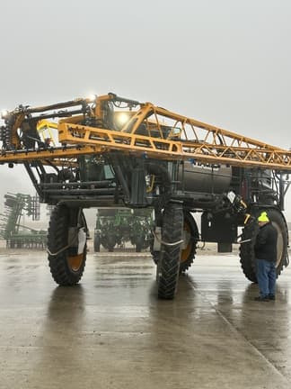 Image of Hagie STS16 equipment image 4