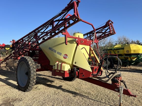 2018 Hardi Navigator 4000 Equipment Image0