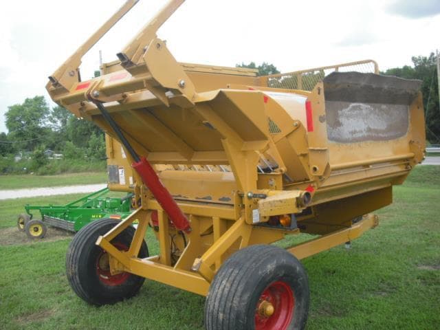 Image of Haybuster 2655 equipment image 2