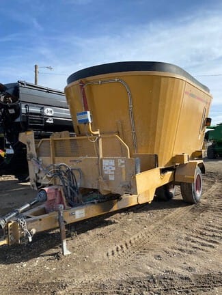 2018 Haybuster CMF-980 Equipment Image0