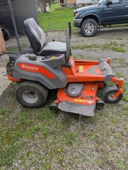 Image of Husqvarna Z254F equipment image 1