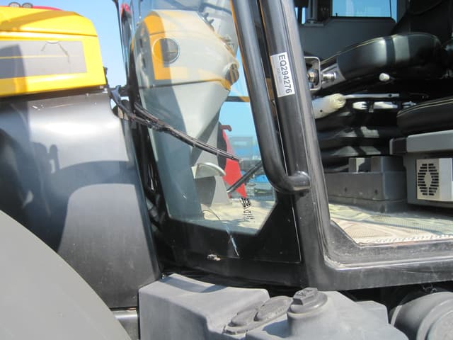 Image of JCB Fastrac 4220 equipment image 4