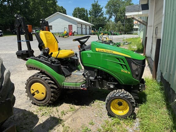 Image of John Deere 1025R equipment image 4
