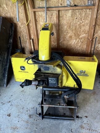 Image of John Deere 1025R equipment image 4