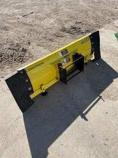 Image of John Deere 1025R equipment image 4