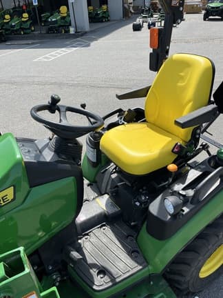 Image of John Deere 1025R equipment image 4