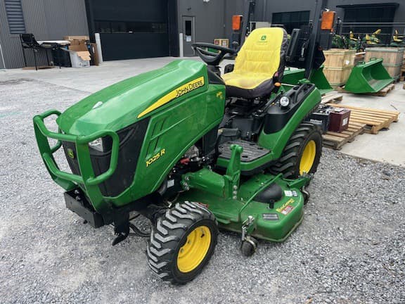 Image of John Deere 1025R equipment image 3